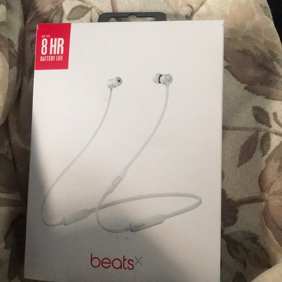 Headphones - Picture 1 of 1